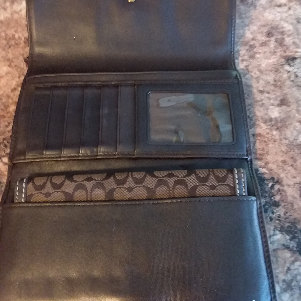 Coach Sig. Hamptons Bag & Matching Wallet 11062 - Picture 4 of 8